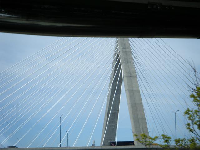 kleas boston trip april 2010-bridge.JPG